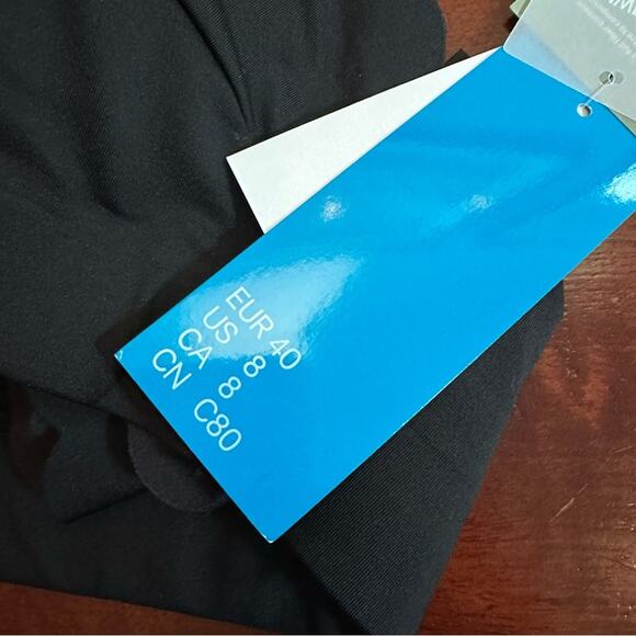 H&M Bikini Top Black Scalloped lace up Scallop Swim Swimsuit Summer NWT Size 8 - Picture 9 of 11